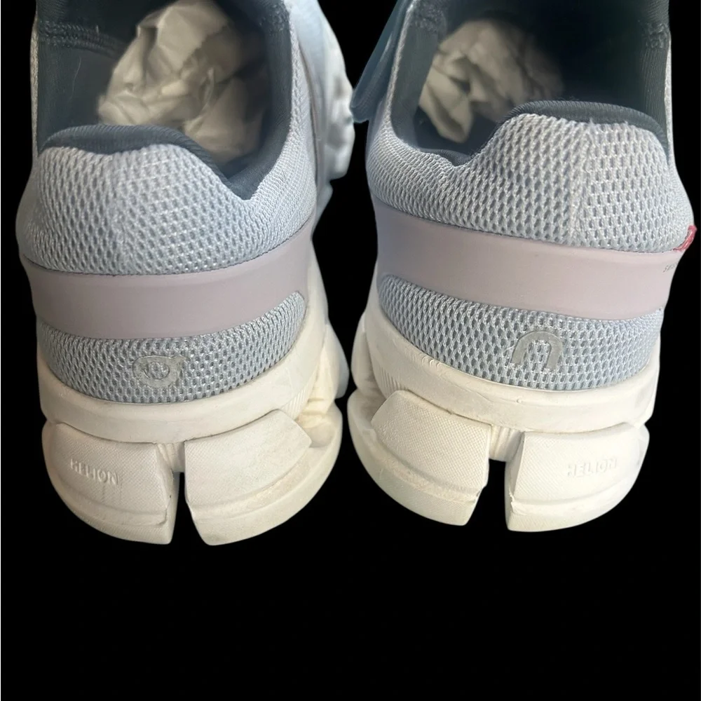 On Running Gray and White Athletic Shoes with Cloud Cushioning - Picture 7 of 9